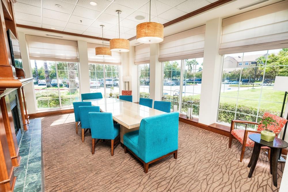 Hilton Garden Inn Ontario Rancho Cucamonga Dış mekan fotoğraf