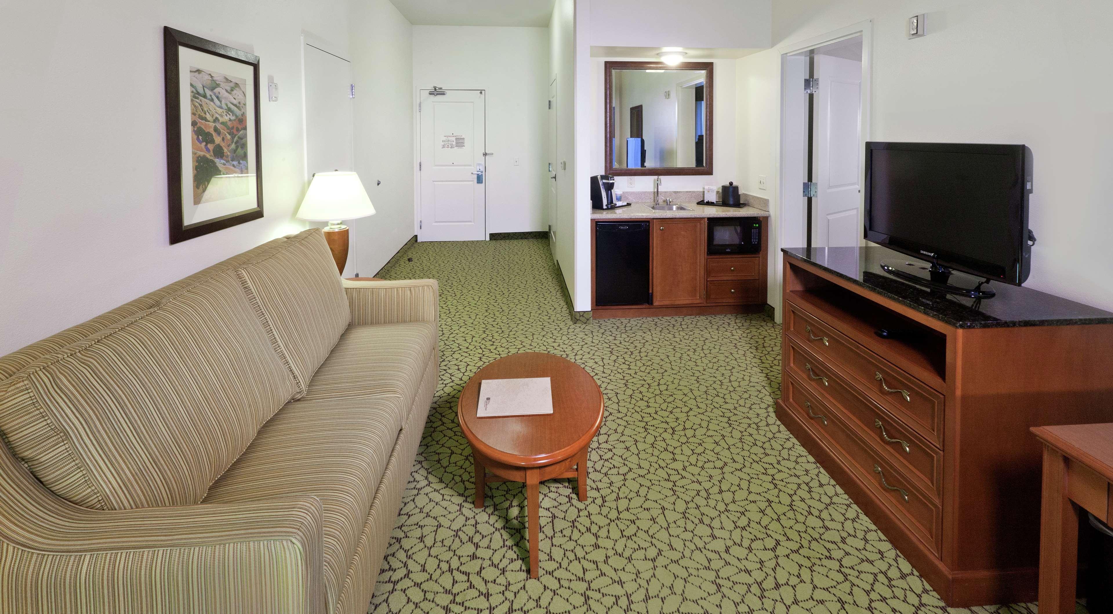 Hilton Garden Inn Ontario Rancho Cucamonga Dış mekan fotoğraf