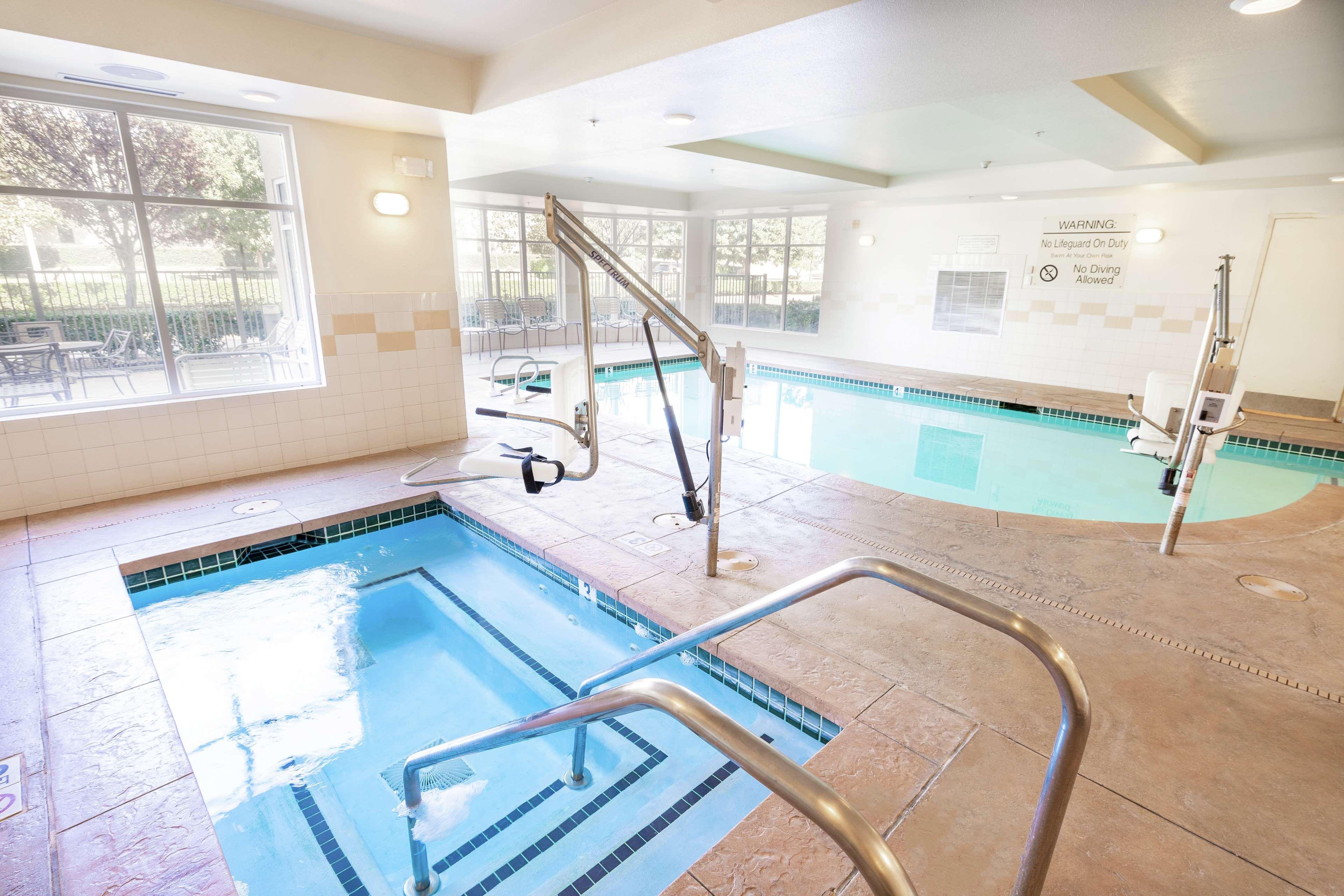 Hilton Garden Inn Ontario Rancho Cucamonga Dış mekan fotoğraf