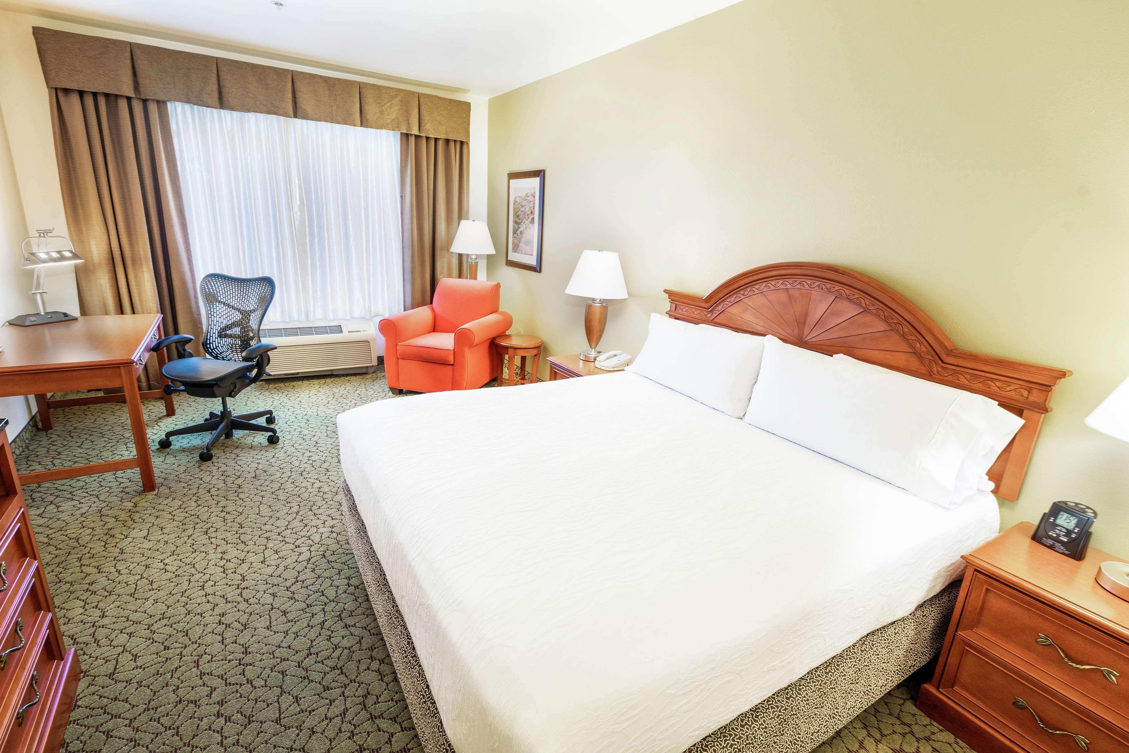 Hilton Garden Inn Ontario Rancho Cucamonga Dış mekan fotoğraf