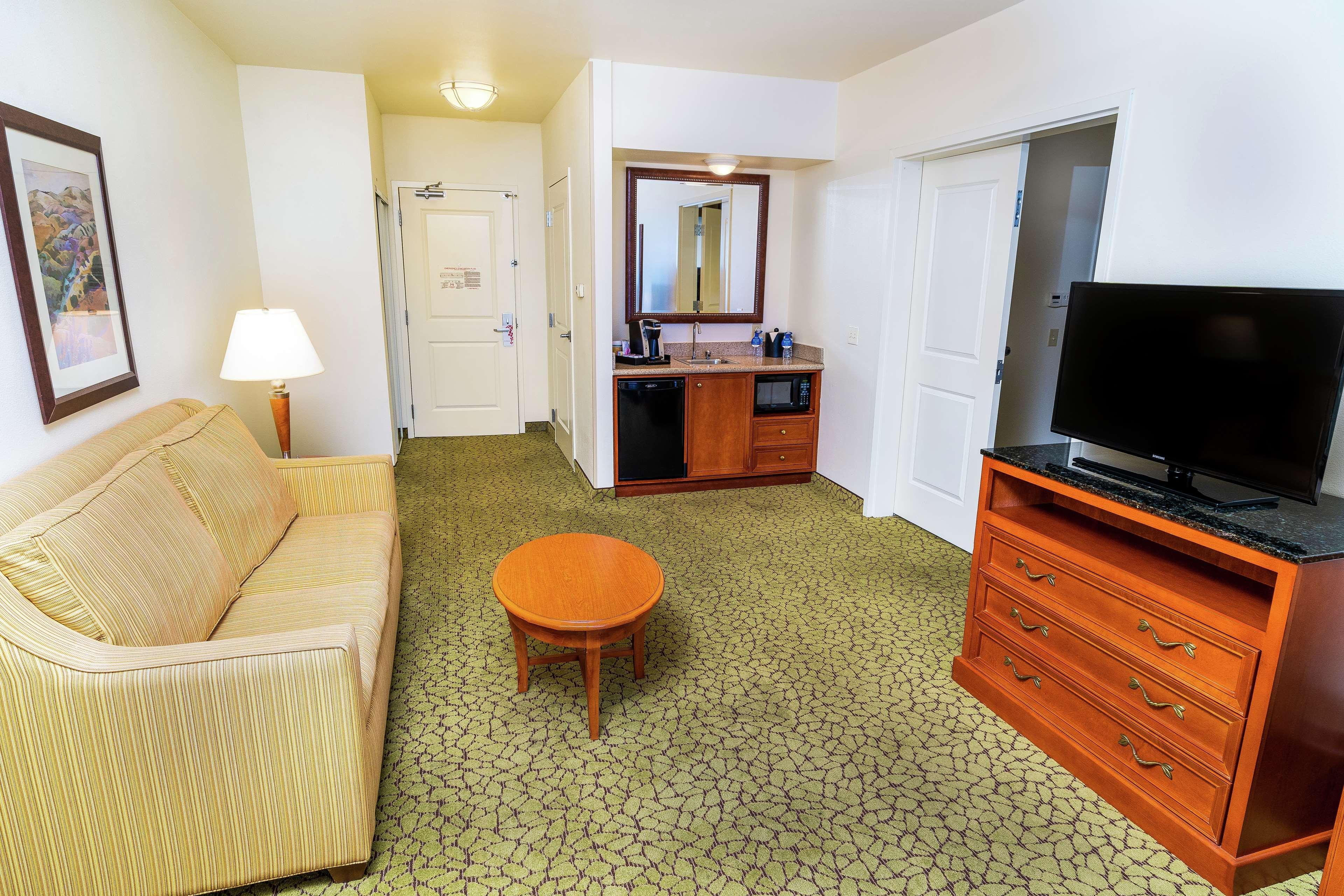 Hilton Garden Inn Ontario Rancho Cucamonga Dış mekan fotoğraf