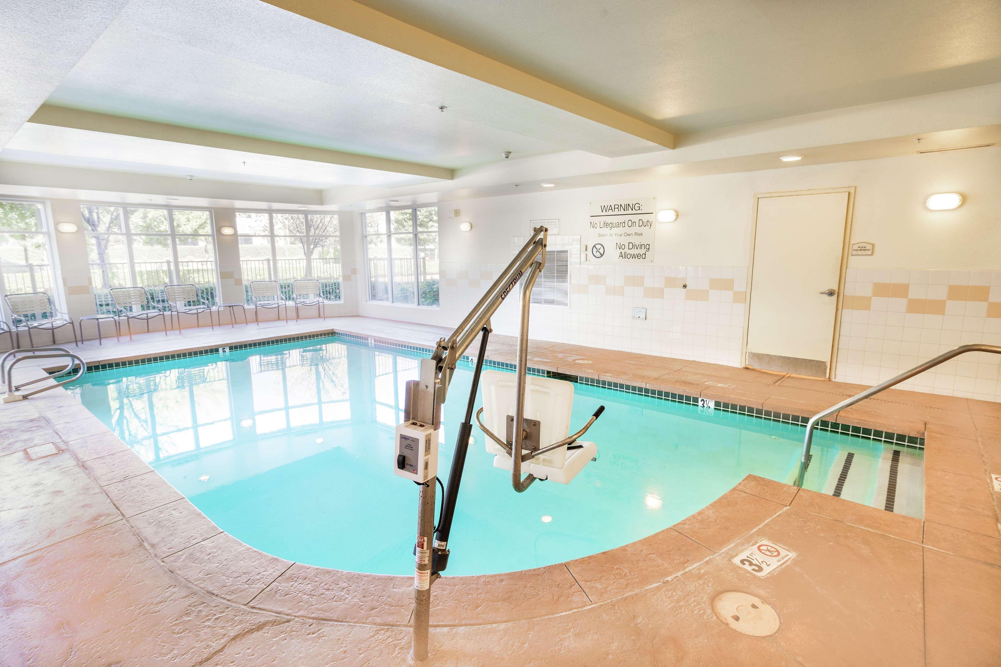 Hilton Garden Inn Ontario Rancho Cucamonga Dış mekan fotoğraf