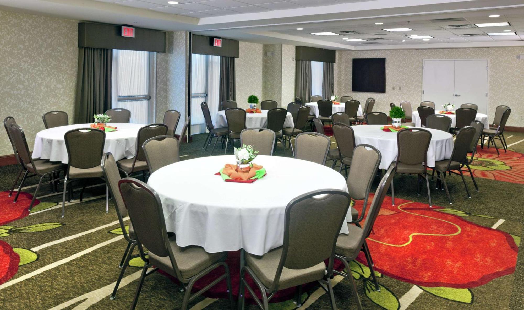 Hilton Garden Inn Ontario Rancho Cucamonga Dış mekan fotoğraf