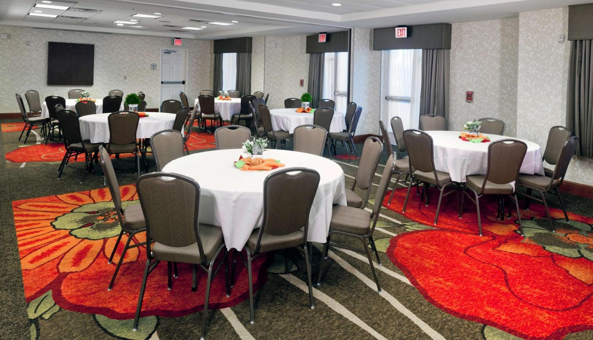 Hilton Garden Inn Ontario Rancho Cucamonga Dış mekan fotoğraf