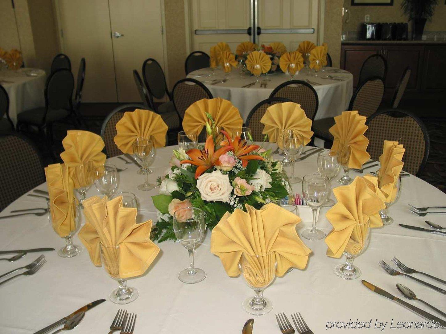 Hilton Garden Inn Ontario Rancho Cucamonga Konforlar fotoğraf