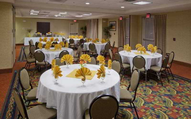 Hilton Garden Inn Ontario Rancho Cucamonga Dış mekan fotoğraf